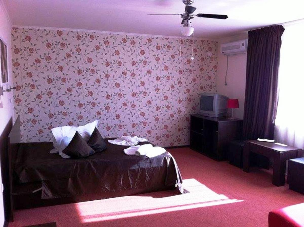 Omega Mamaia Nord Otel Navodari Dış mekan fotoğraf